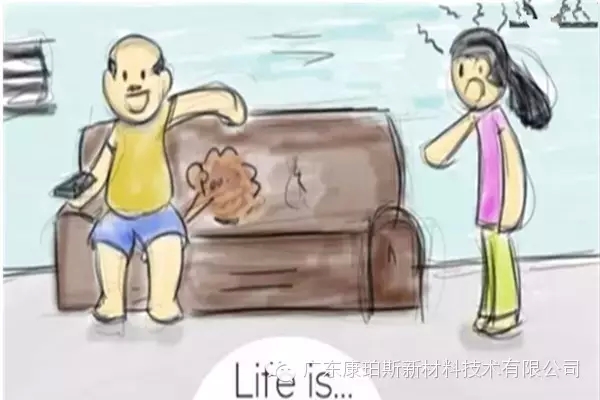 人生就是。。。 妻子已經(jīng)發(fā)火，你卻肆無(wú)忌憚地放屁“排毒氣”